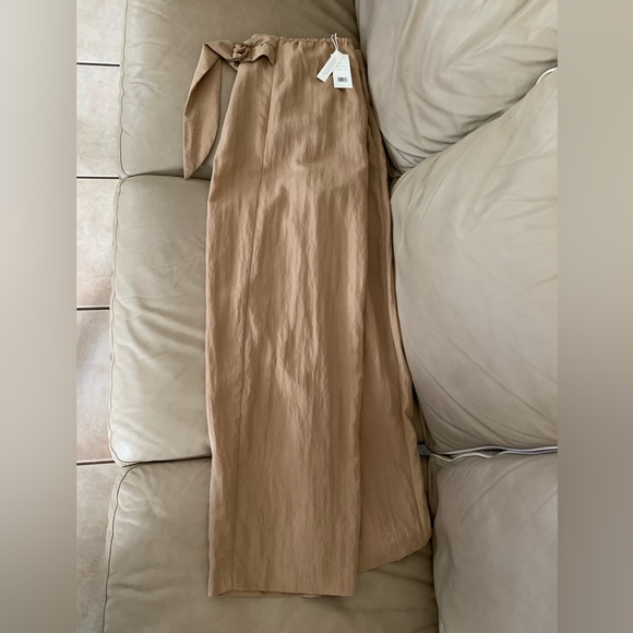 VINCE Tie-Front Wide-Leg Pant - Picture 15 of 17